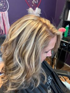 B-E-A-utiful Salon