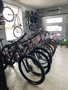Atelier VÃ©lo (si fermÃ© voir Ã  la boutique au 381 rue Notre-Dame)